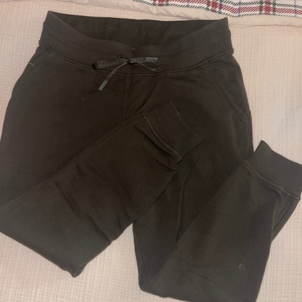 Luluemon Jogger Army Green